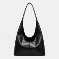 Femme Sac de Cours Étudiante