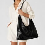 Femme Sac de Cours Étudiante