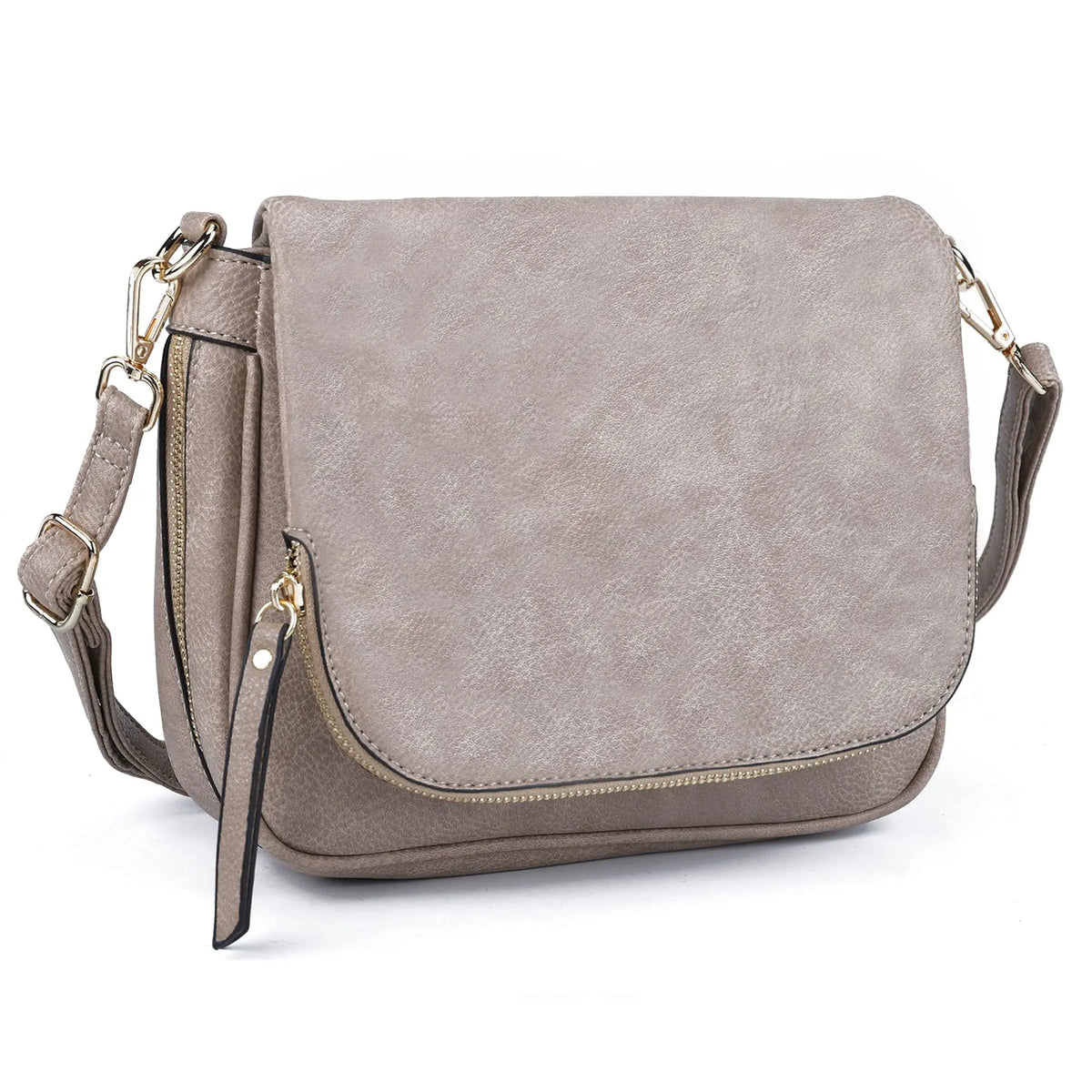 Déclinaison gris taupe du sac à rabat, bandoulière assortie et glissière dorée à l'avant