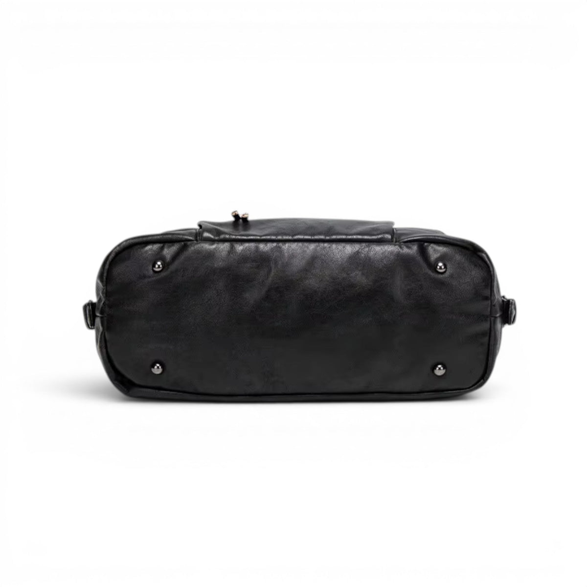 Dessous du hobo noir, fond long et rectangulaire posé sur ses rivets de protection