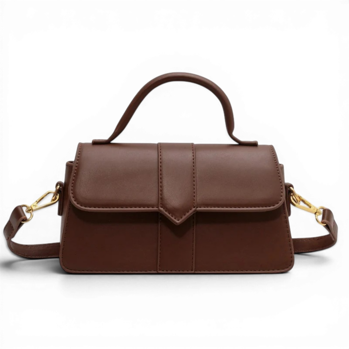 Petit sac à rabat en cuir végan chocolat, poignée arquée et bandoulière à mousquetons dorés