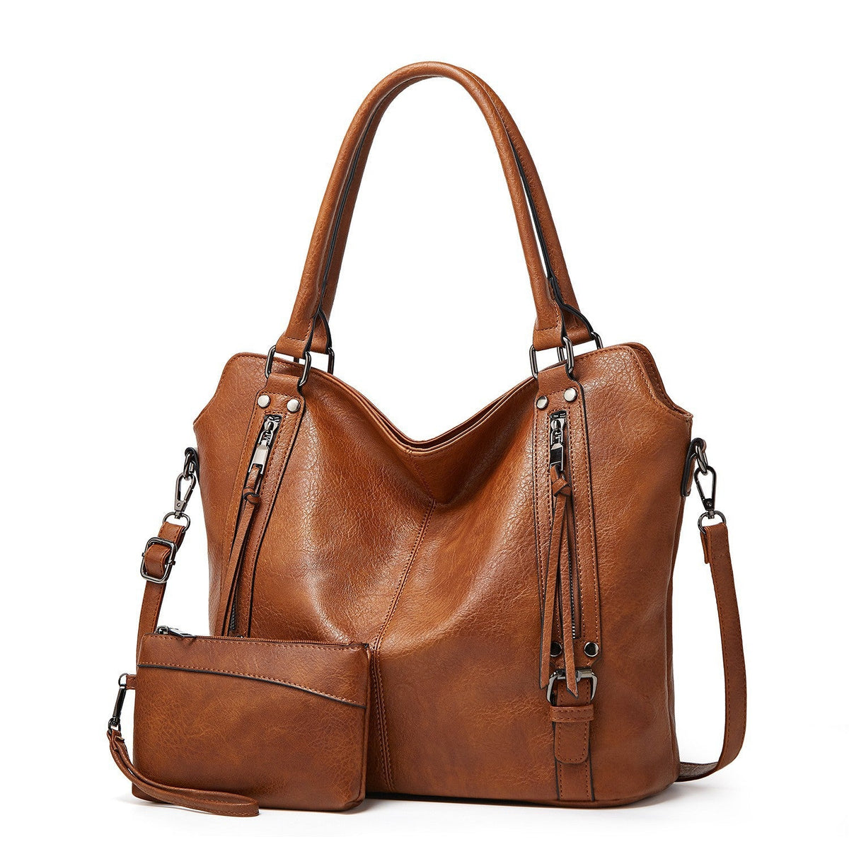 Cognac lustré pour ce grand cabas, pochette assortie devant lui et bandoulière détachable