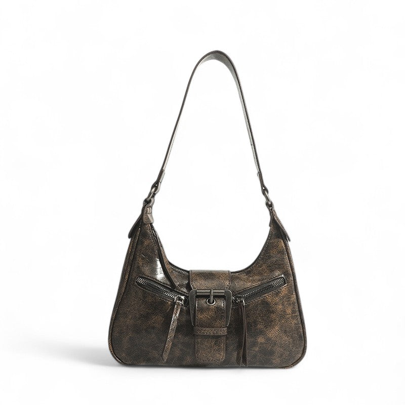Sac croissant en cuir végan brun craquelé, de face, poche à boucle, zips et anse d'épaule