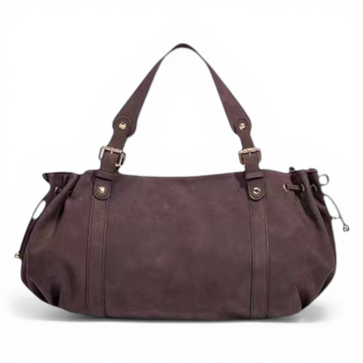 Coloris prune profond, le sac souple laisse voir ses surpiqûres verticales et ses anses réglables